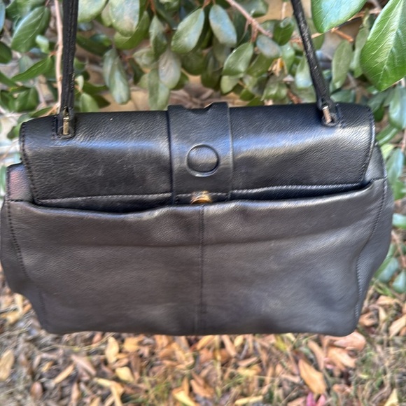 ISAAC MIZRAHI OLIVIA SATCHEL IN SOLID BLACK PEBBLED LEATHER. - Picture 10 of 16